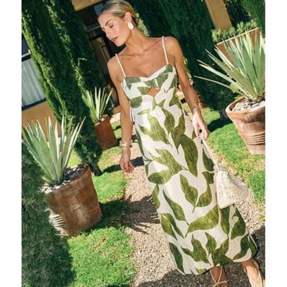 EUC Antonio Melani x M.G. Size 2 Maxi Dress with Green Leaf Print